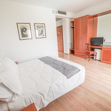 Hotel Nuova Barcaccia Peschiera del Garda Esterno foto