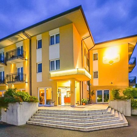 Hotel Nuova Barcaccia Peschiera del Garda Esterno foto