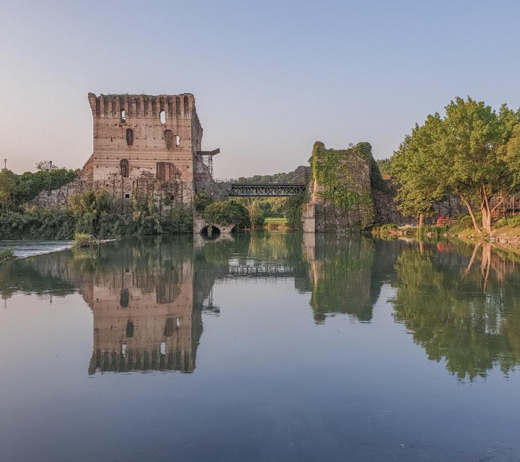 Hotel Nuova Barcaccia Peschiera del Garda Esterno foto