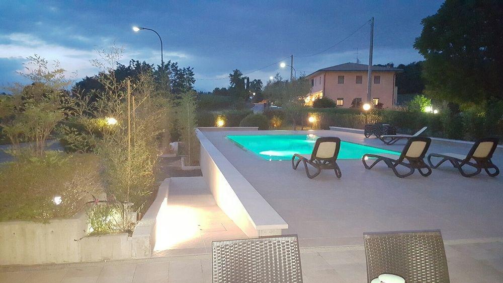 Hotel Nuova Barcaccia Peschiera del Garda Esterno foto