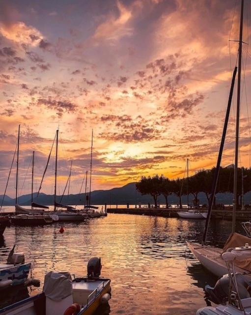 Hotel Nuova Barcaccia Peschiera del Garda Esterno foto